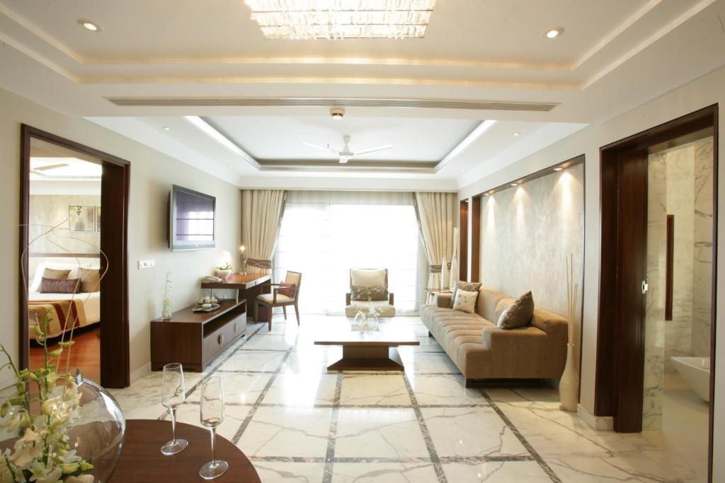 ホテル ジェイピー バサント コンチネンタル ニューデリー エクステリア 写真 A suite at the Taj Bengal